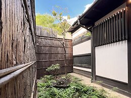 Rinn Shijo Machiya