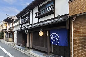 Rinn Shijo Machiya