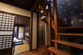 Rinn Shijo Machiya