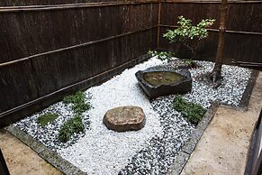 Rinn Shijo Machiya