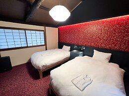 Rinn Shijo Machiya