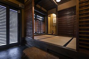 Rinn Shijo Machiya