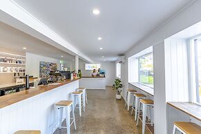 Surf Inn Boutique Backpackers