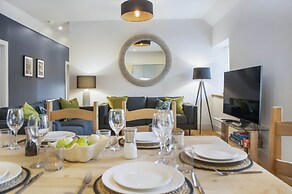 The Woodside Apartments