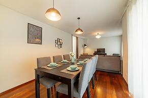 Modern Cedofeita by Homing