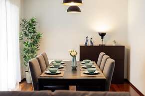 Modern Cedofeita by Homing
