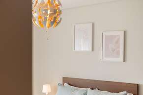 Modern Cedofeita by Homing