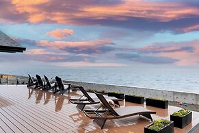 Oceanfront w/ Game Room, Fire Pit, Panoramic Views Angels Landing by A
