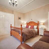 Host Stay The View Old Coastguard Cottage