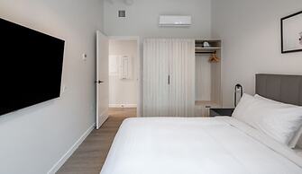 Steveston Waterfront Hotel