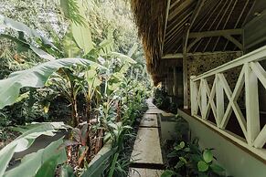 Maylie Bali Villa & Bungalow