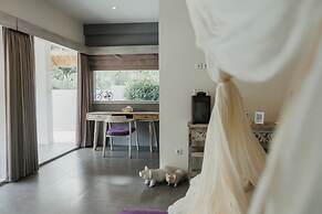 Maylie Bali Villa & Bungalow
