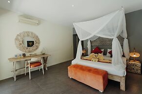 Maylie Bali Villa & Bungalow
