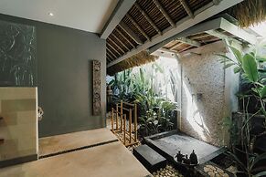 Maylie Bali Villa & Bungalow
