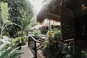 Maylie Bali Villa & Bungalow