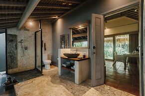 Maylie Bali Villa & Bungalow