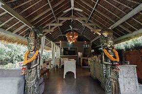 Maylie Bali Villa & Bungalow