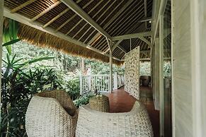 Maylie Bali Villa & Bungalow
