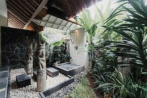 Maylie Bali Villa & Bungalow