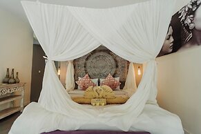 Maylie Bali Villa & Bungalow