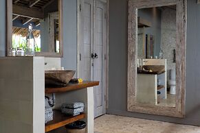 Maylie Bali Villa & Bungalow