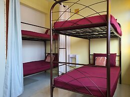Hotel O Arriva Travellers