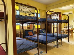 Hotel O Arriva Travellers