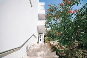 The Rooftop Apartment with Sea view
