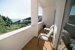 The Rooftop Apartment with Sea view