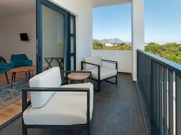 Glow Boutique Suites