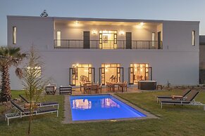 Glow Boutique Suites