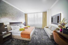 Hotel Marshal