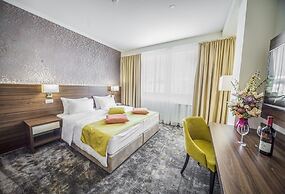 Hotel Marshal