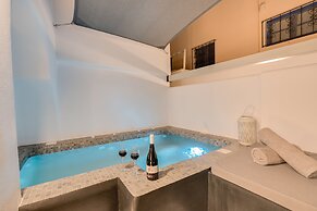 Tiara Suites
