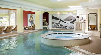 Renato Hotel