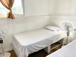 Hostal Playa Azul