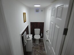 3 Oaks Lodge