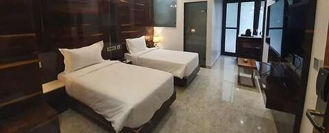 Fabhotel Prime The Daffodils