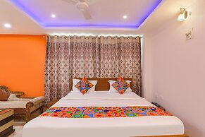 Fabhotel Mega Royal