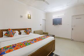 Fabhotel Mega Royal