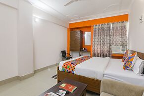 Fabhotel Mega Royal