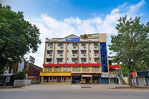 Fabhotel Crystal Inn Ii