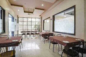 Fabhotel Prime Shahu