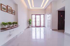 Fabhotel Snow Drop