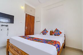 Fabhotel Snow Drop
