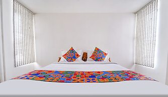 Fabhotel Snow Drop