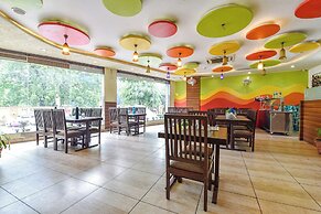 Fabhotel Padmawati Palace