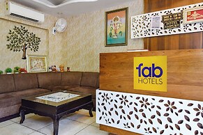 Fabhotel Padmawati Palace