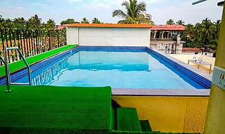 Fabexpress Paroza Suites