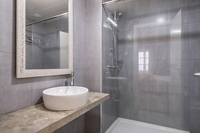 Studios Funchal 104 by Homing